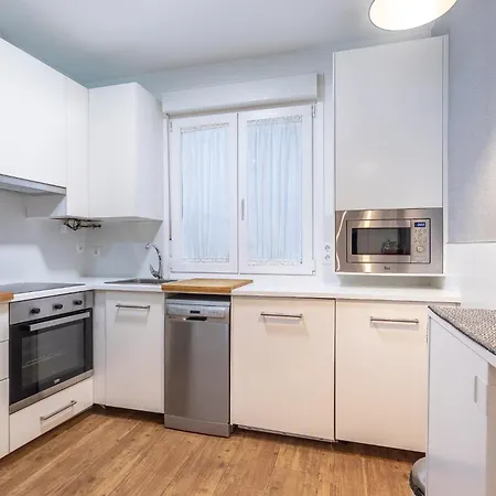 Amplio Y Acogedor Junto Al Ayuntamiento Apartamento